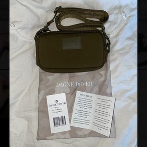 Mara Phone Sling in Dark Moss